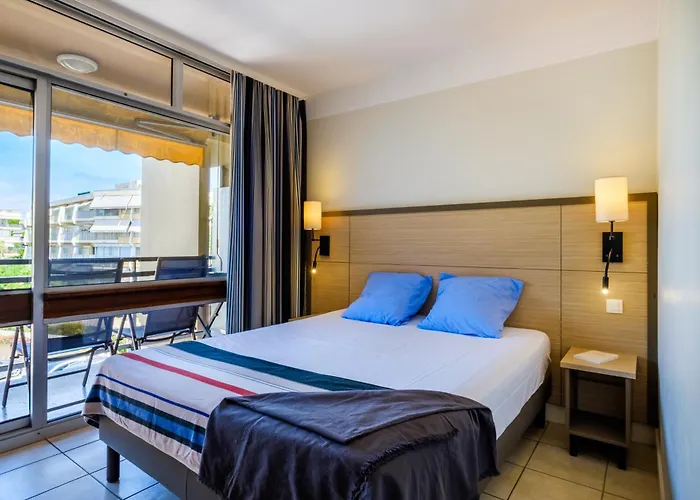 Lägenhetshotell Pierre & Heliotel Marine 3*