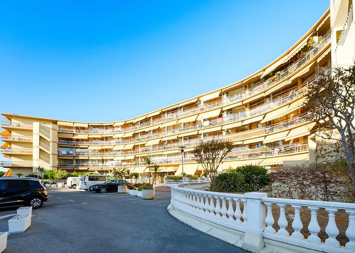 Lägenhetshotell Pierre & Heliotel Marine Saint-Laurent-du-Var