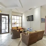 Aparthotel Pierre & Heliotel Marine Saint-Laurent-du-Var