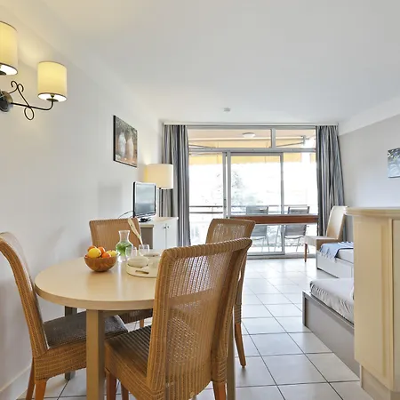Pierre & Heliotel Marine Hotel apartamentowy 3*