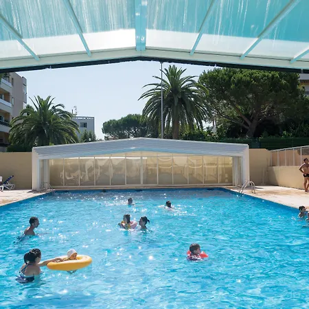 Pierre & Heliotel Marine 3* 생로랑뒤바르