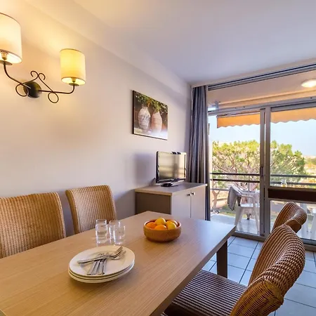 Pierre & Heliotel Marine Lägenhetshotell 3*