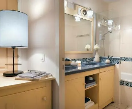 Pierre & Heliotel Marine Aparthotel 4*